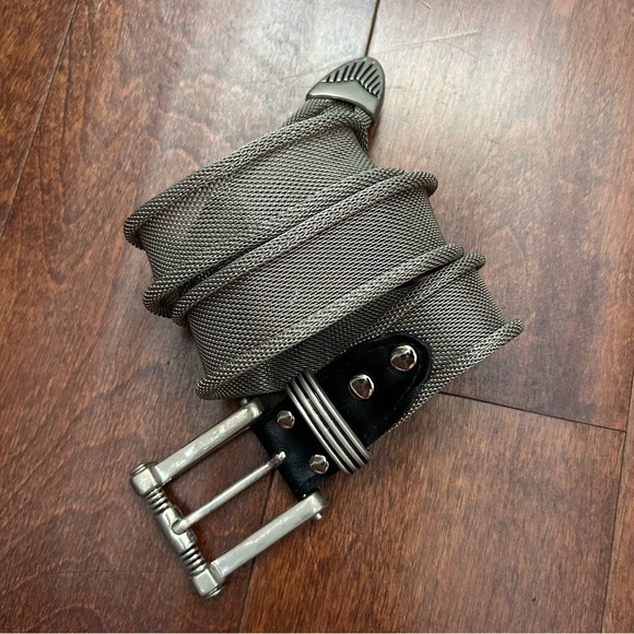 Women’s Silver Toned Mesh and Black Leather Belt, Size Small - Picture 2 of 16